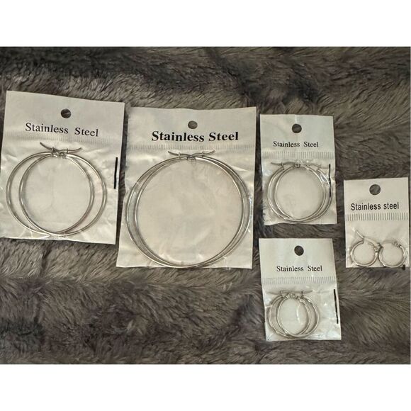 Royal Amoyy 5 pair hoops - Picture 1 of 1